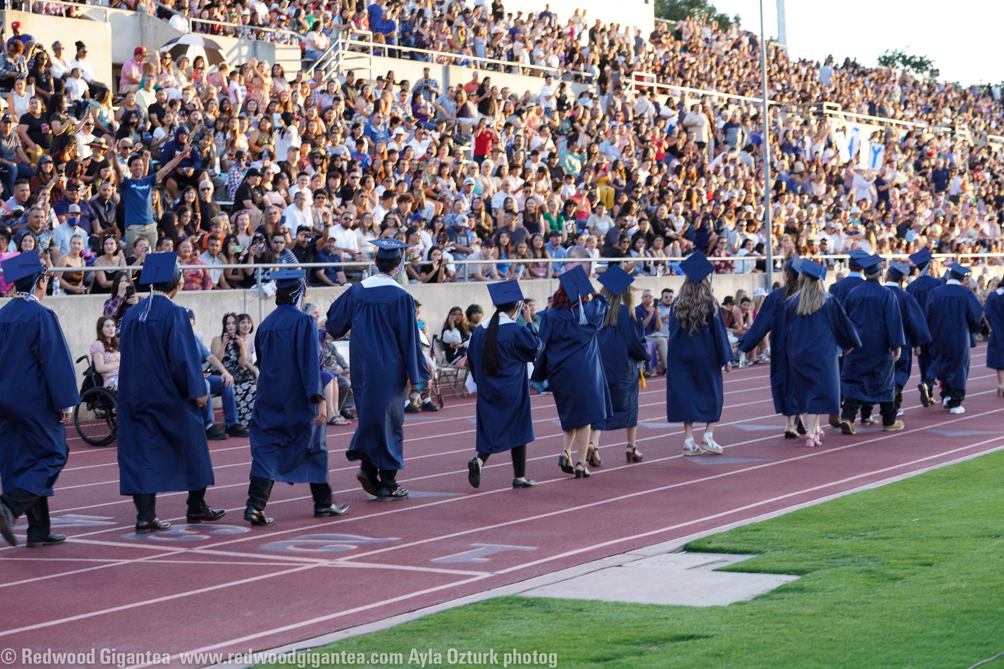 Redwood High School Graduates 540 seniors at first postpandemic sit