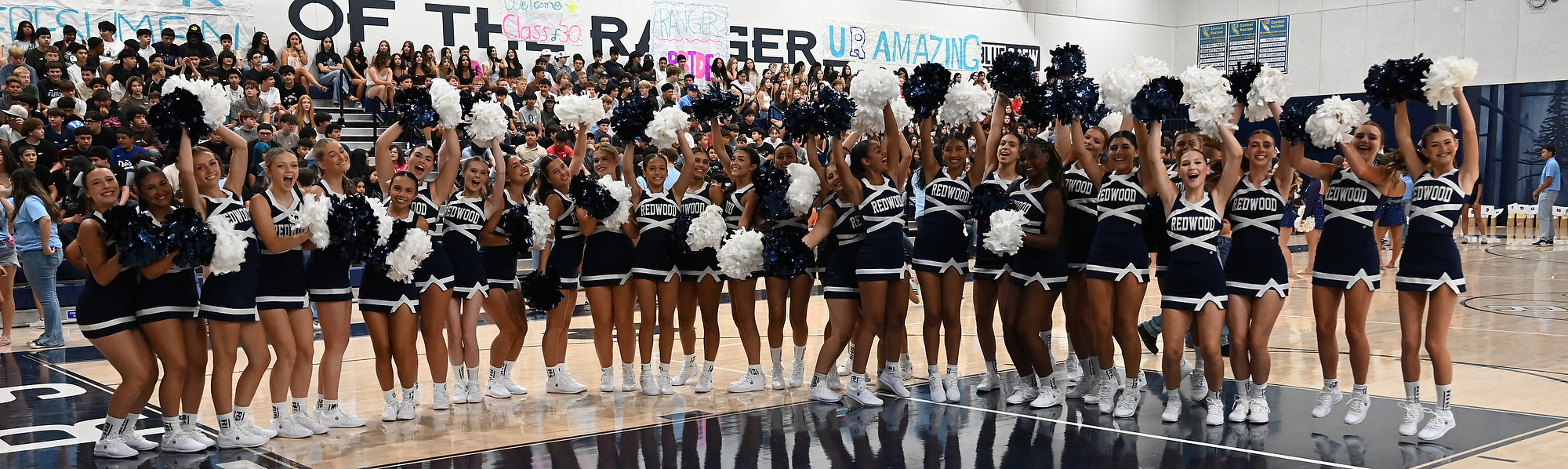 Link Crew Welcomes Class of 2030 to Redwood – Redwood Gigantea